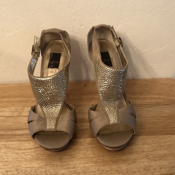 Glint Gold Sequin and Satin Heels Size 6.5 - Picture 3 of 14